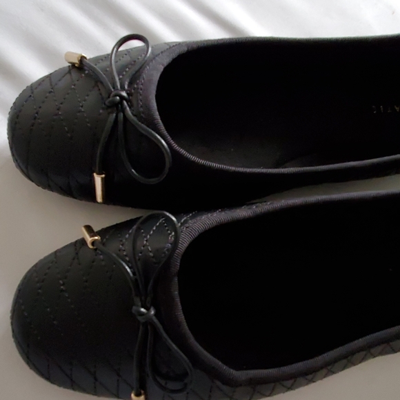 Shoes - Picture 3 of 8